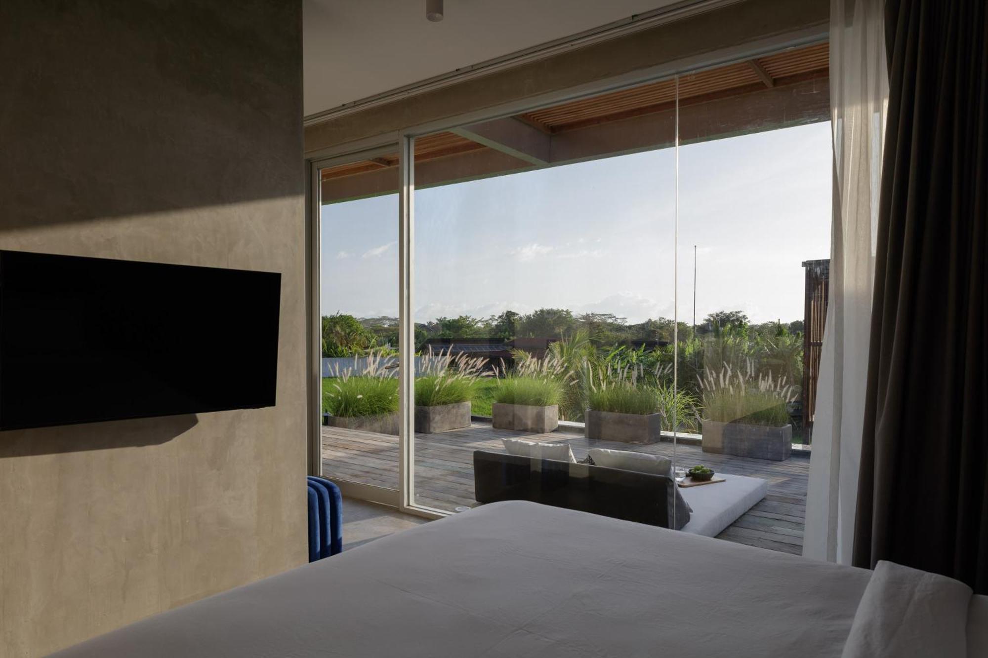 Unit Space Village Canggu Exteriör bild