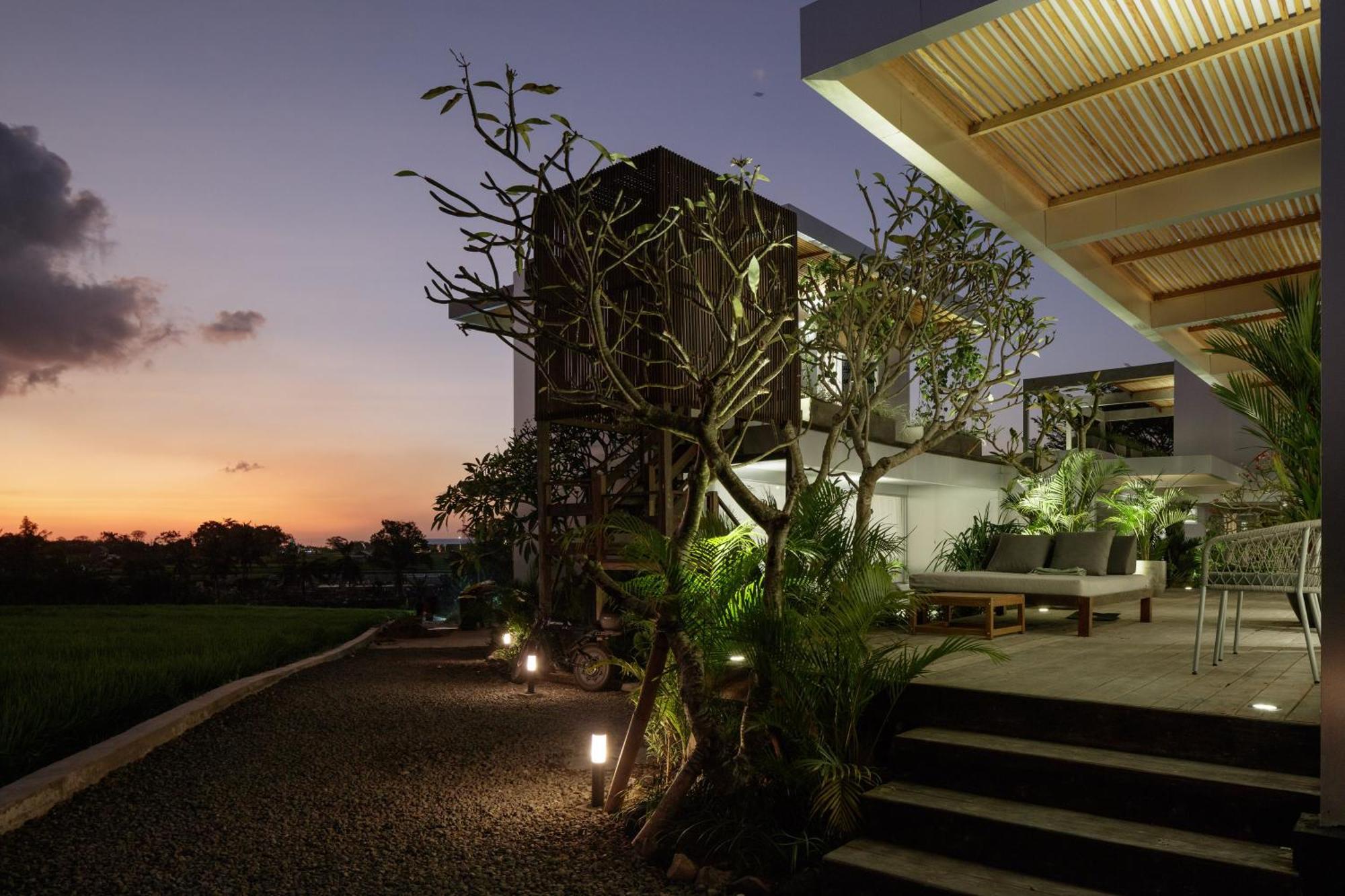 Unit Space Village Canggu Exteriör bild