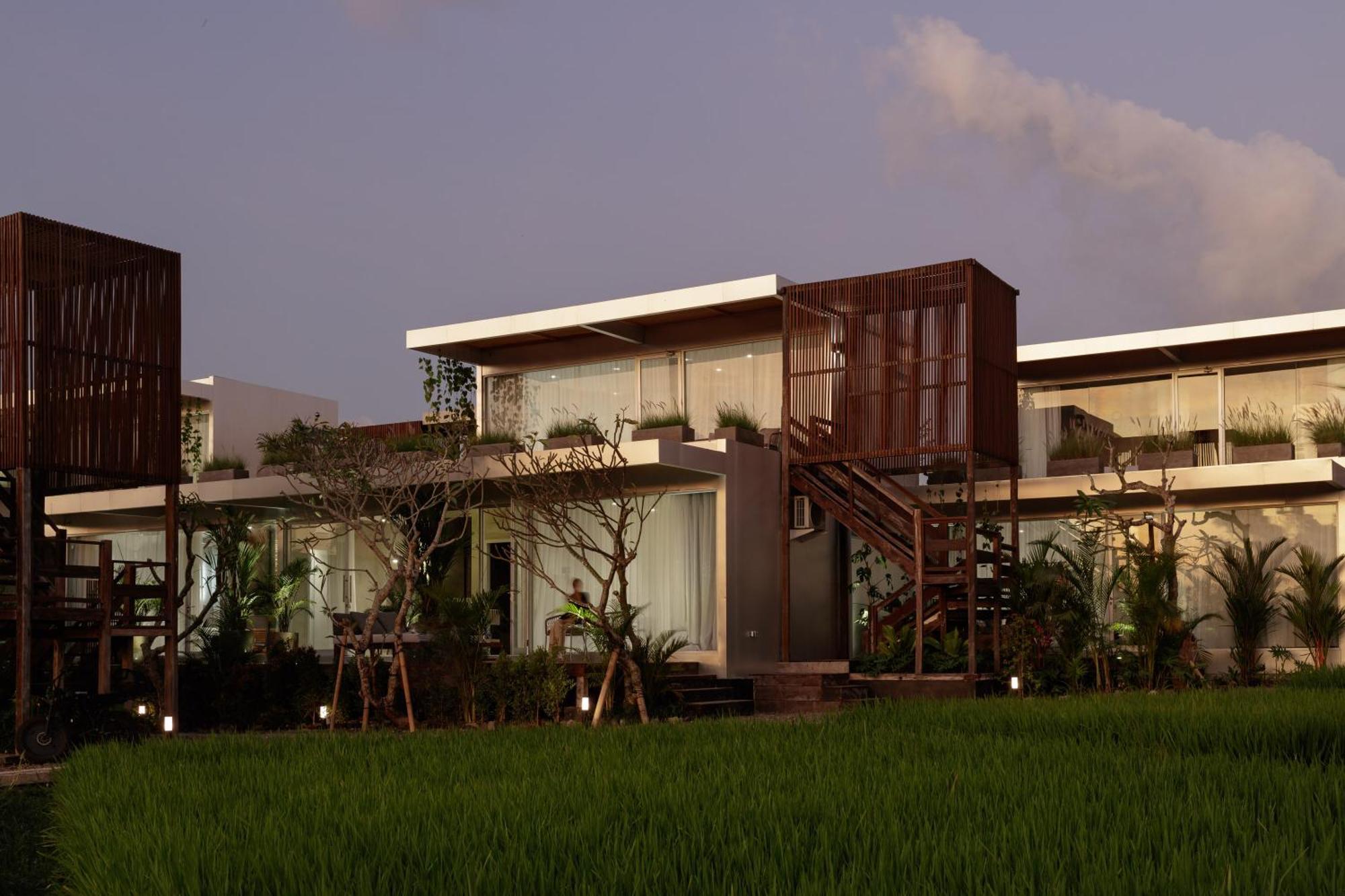 Unit Space Village Canggu Exteriör bild